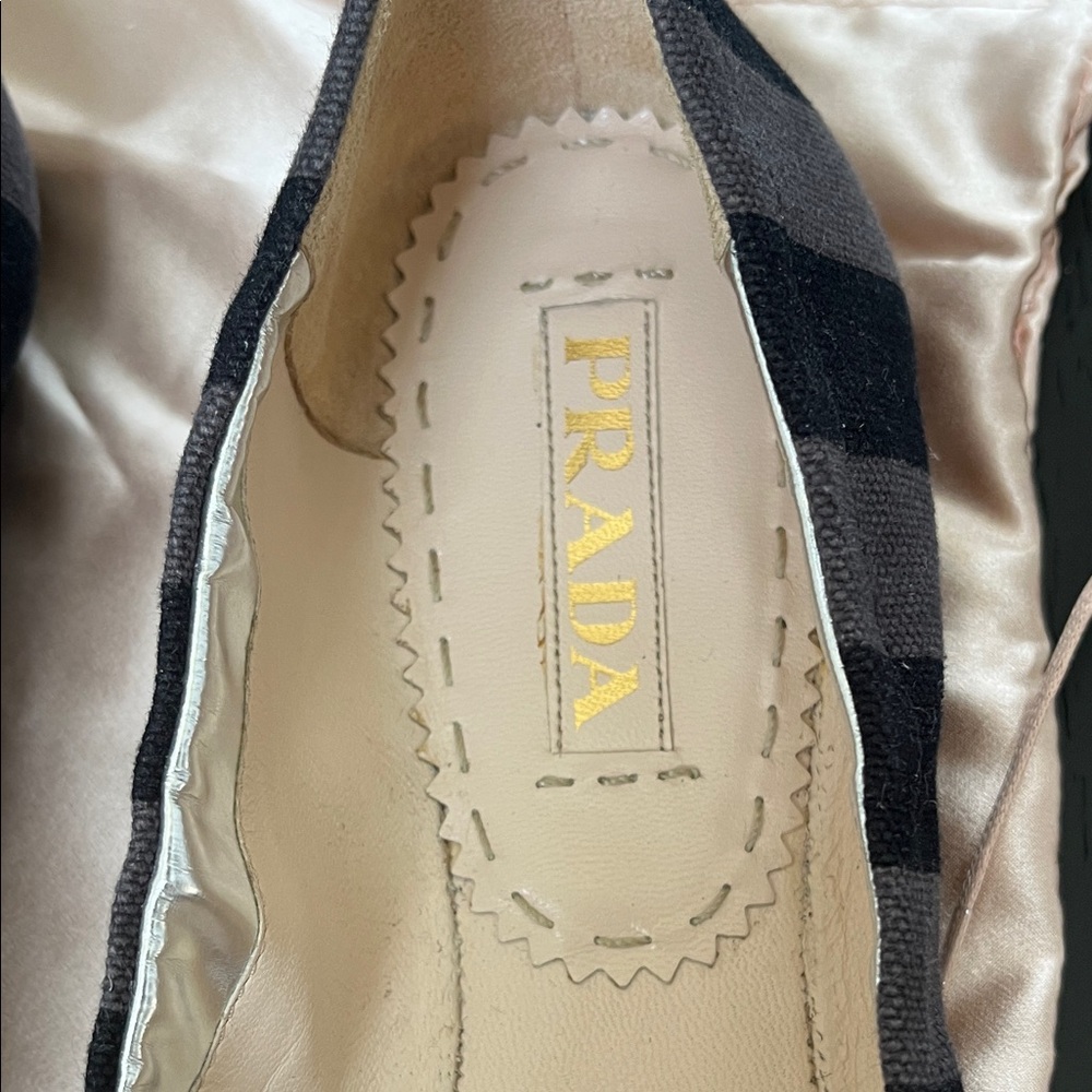 Prada shoes - Picture 4 of 16